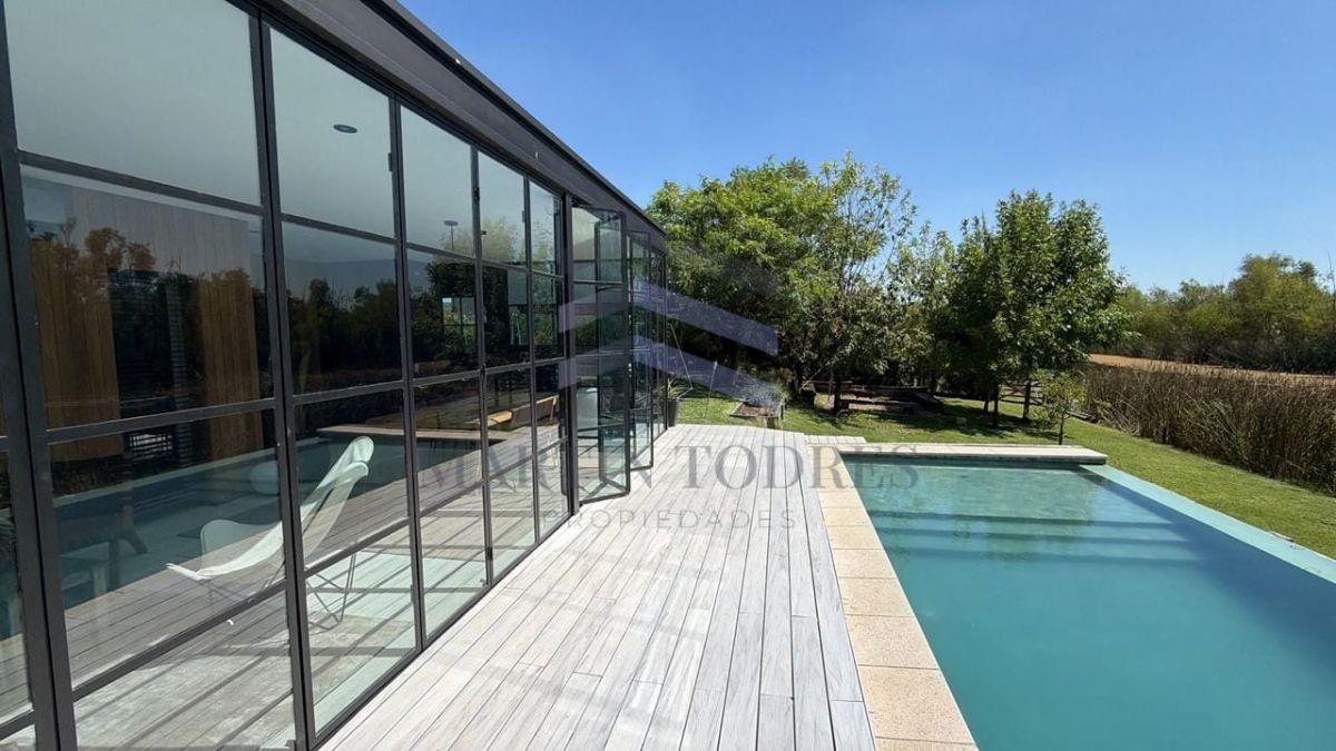 Casa en Venta Al Agua con Pileta en Acacias | Puertos del Lago, Gba Norte - Zonaprop — foto 3