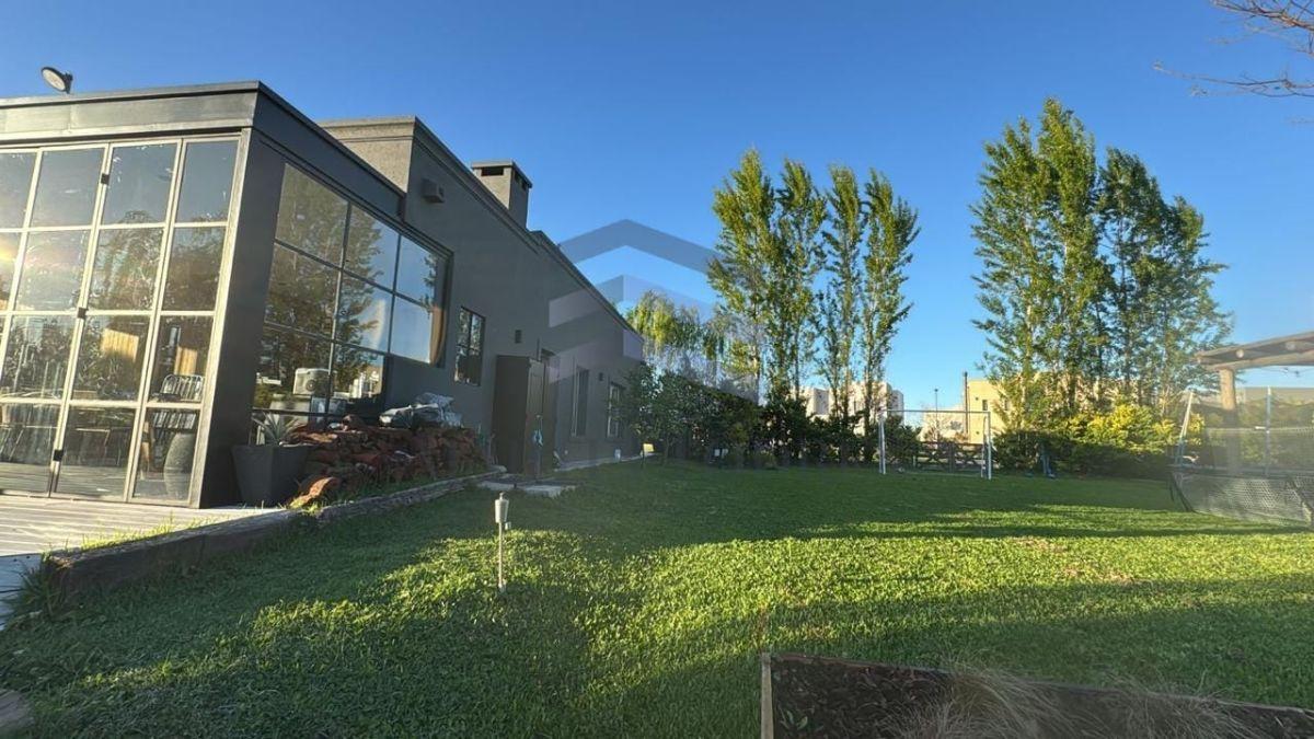 Casa en Venta Al Agua con Pileta en Acacias | Puertos del Lago, Gba Norte - Zonaprop — foto 4