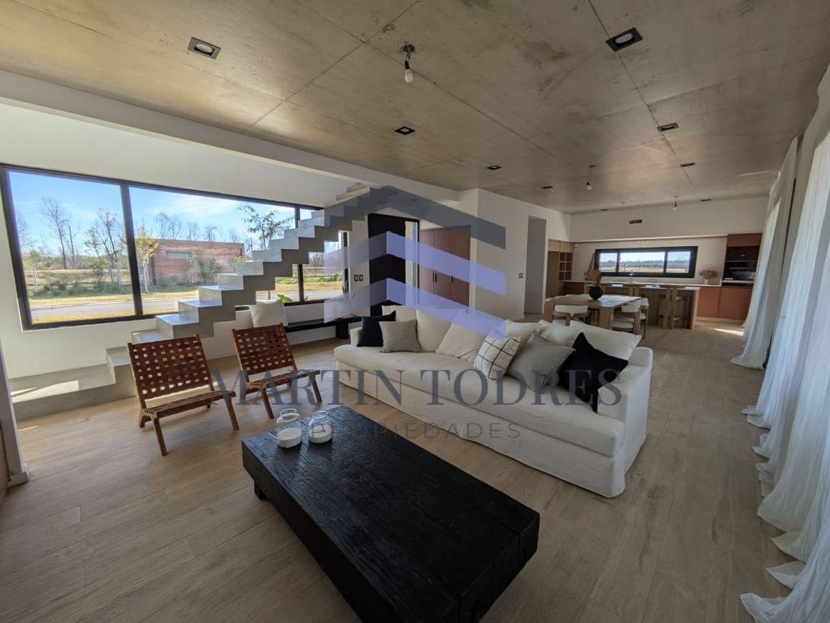 Casa con Pileta en Venta en Amarras | Puertos del Lago, Gba Norte - Zonaprop — foto 5