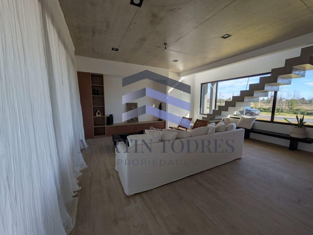 Casa con Pileta en Venta en Amarras | Puertos del Lago, Gba Norte - Zonaprop — foto 8