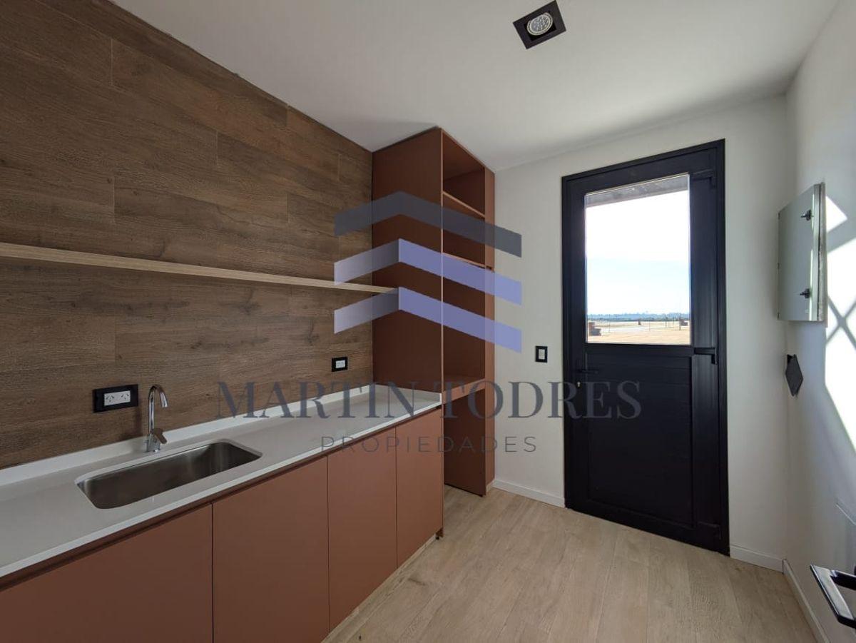 Casa con Pileta en Venta en Amarras | Puertos del Lago, Gba Norte - Zonaprop — foto 14