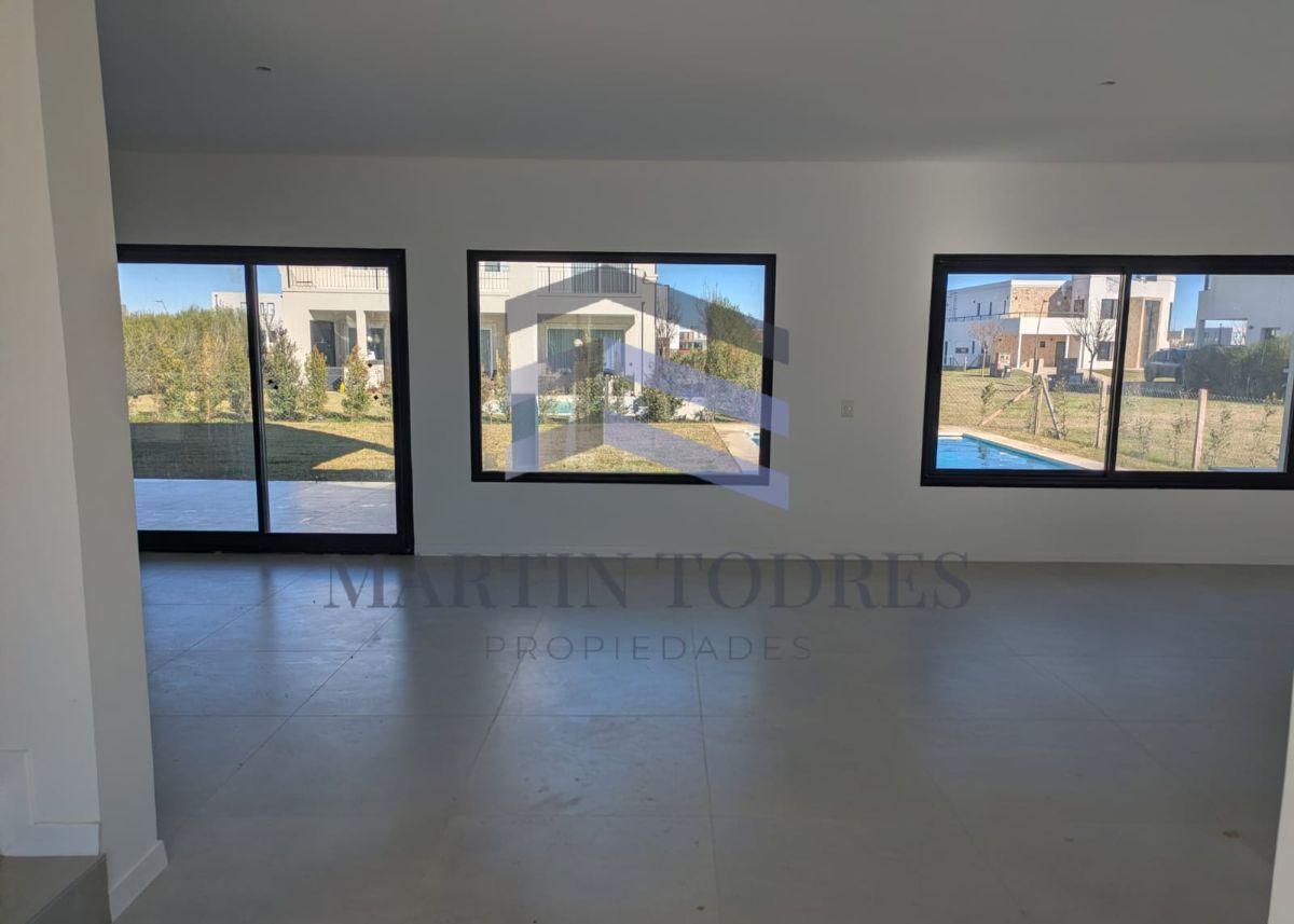 Casa en Venta en Riberas con Pileta | Puertos del Lago, Gba Norte - Zonaprop — foto 3