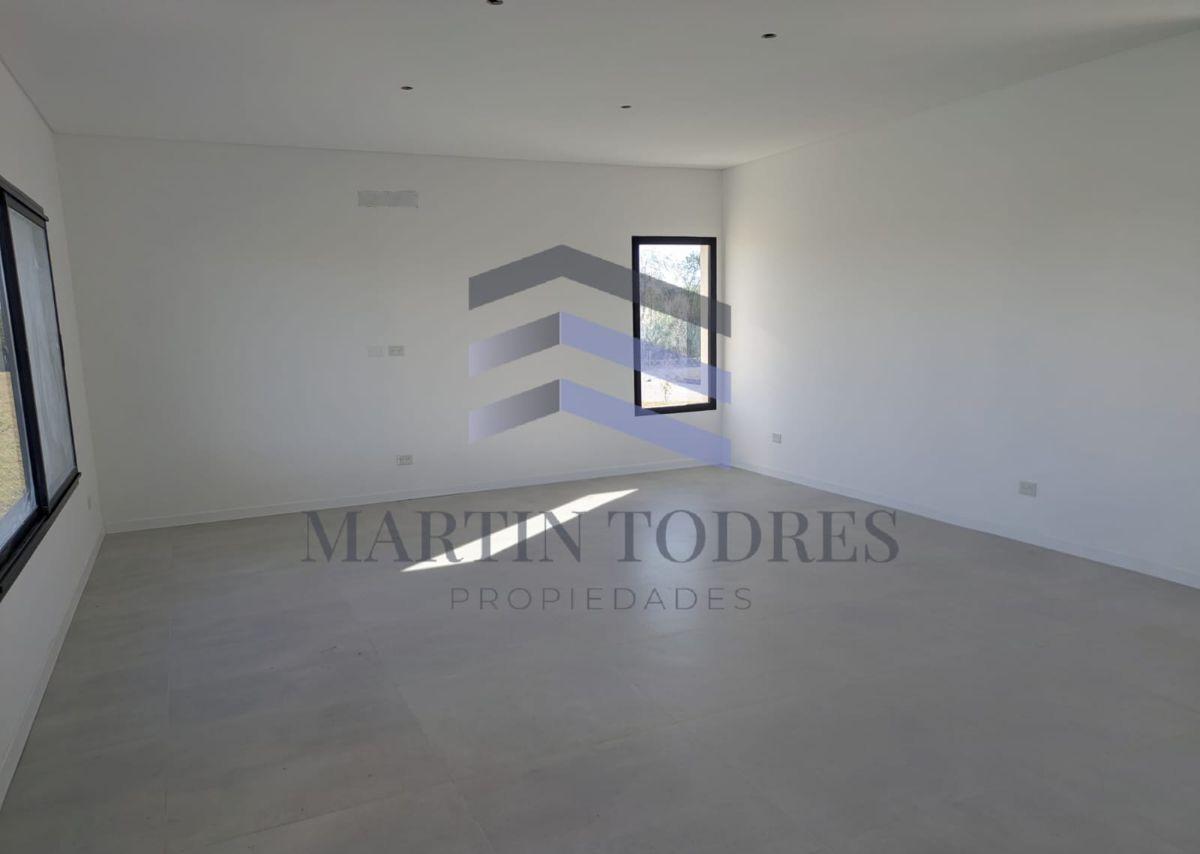 Casa en Venta en Riberas con Pileta | Puertos del Lago, Gba Norte - Zonaprop — foto 8