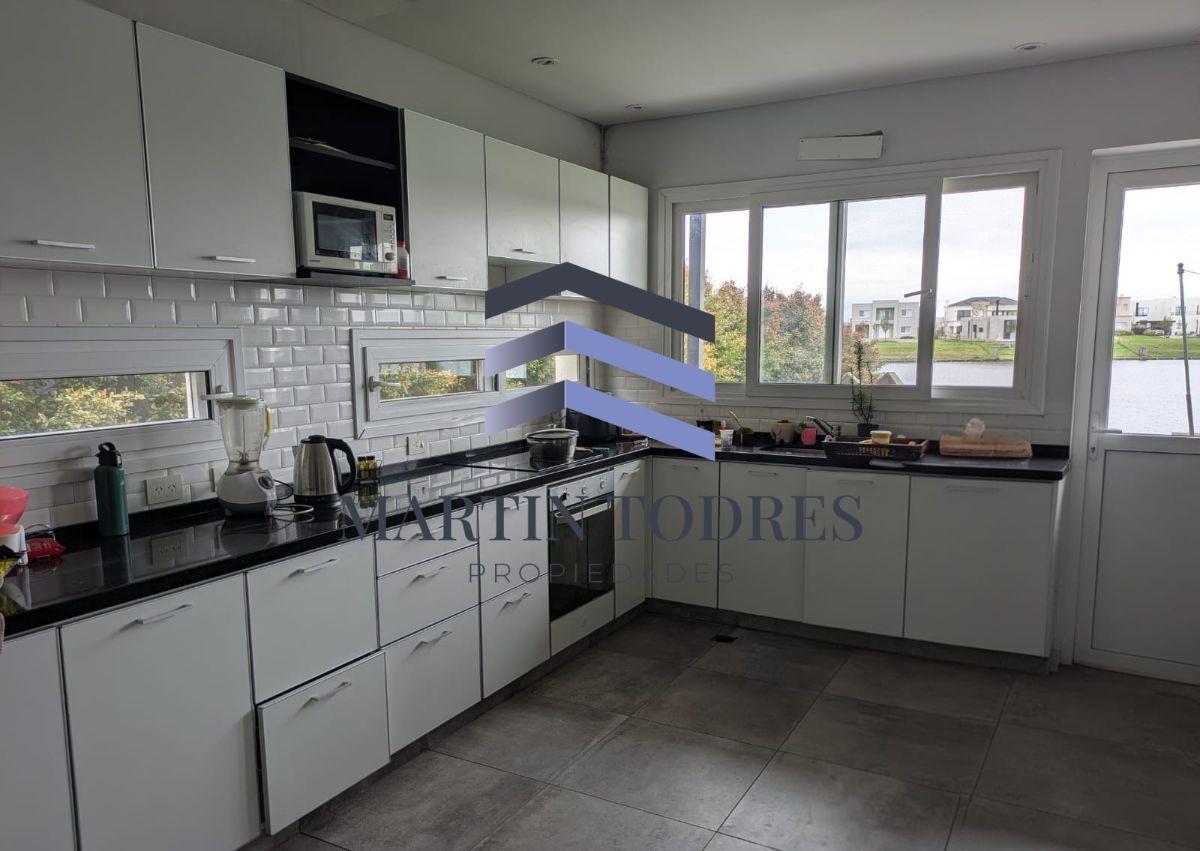 Casa en Alquiler Al Lago - Exclusiva Propiedad con Piscina en Riberas Puertos del Lago, Gba Norte - Zonaprop — foto 13