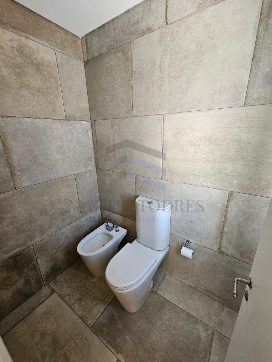 Casa de Diseño en Venta con Pileta, Araucarias, Puertos del Lago, Escobar. Gba Norte - Zonaprop — foto 19