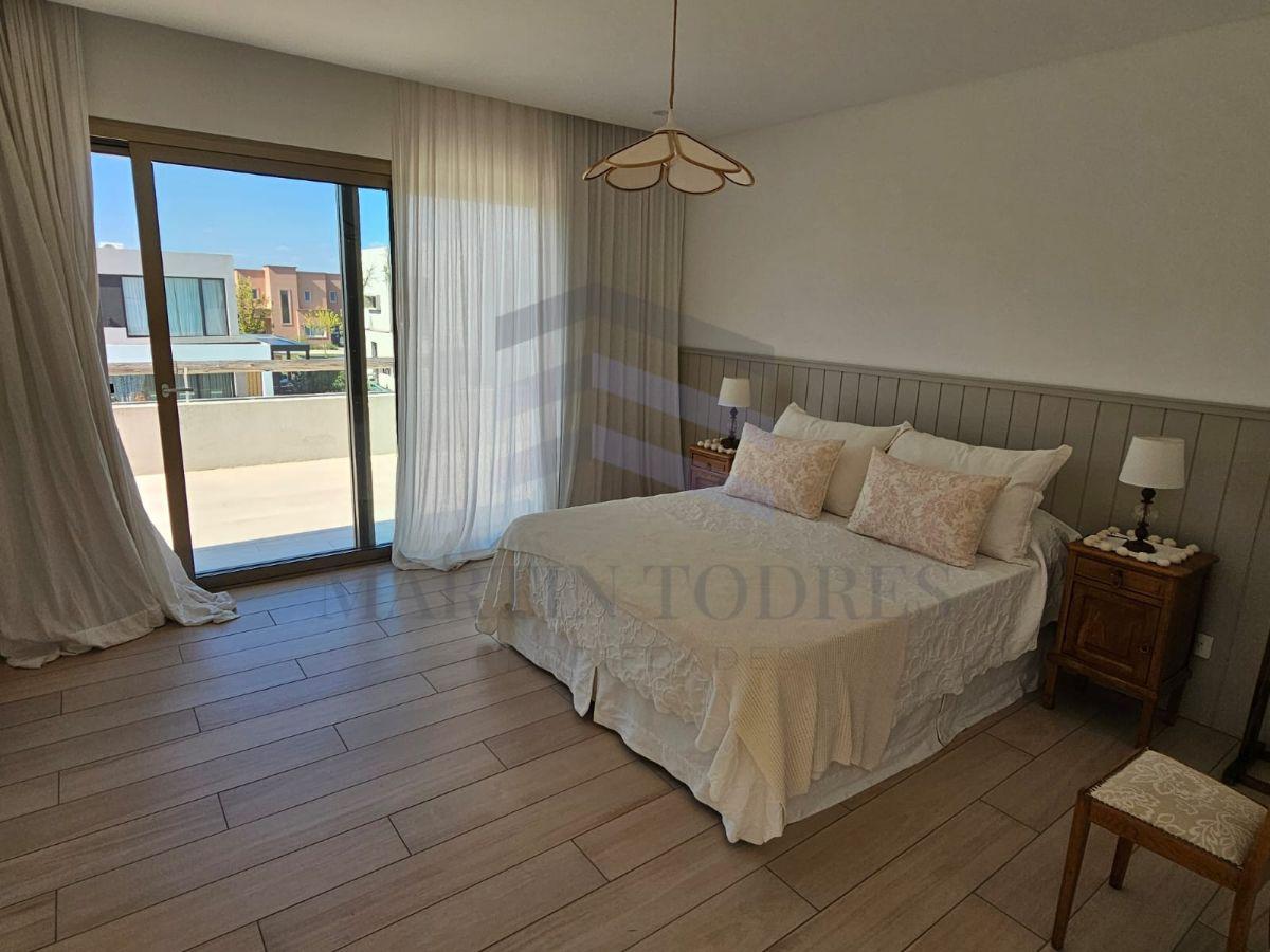 Casa de Diseño en Venta con Pileta, Araucarias, Puertos del Lago, Escobar. Gba Norte - Zonaprop — foto 27