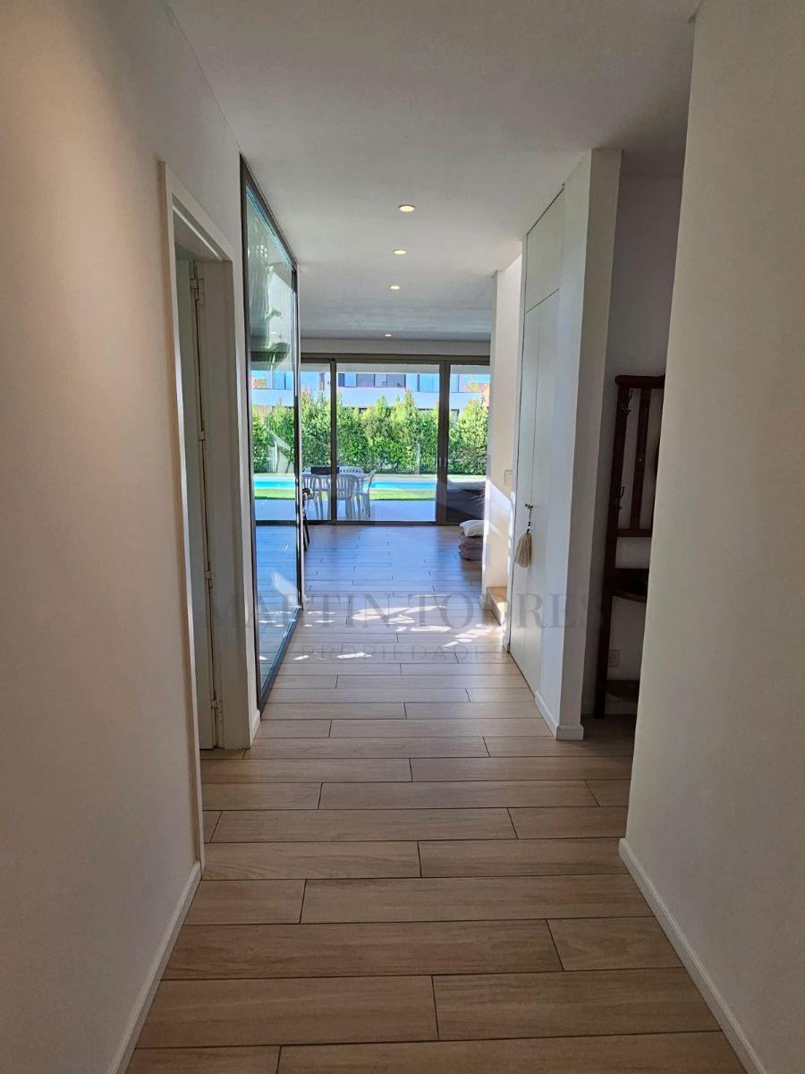 Casa de Diseño en Venta con Pileta, Araucarias, Puertos del Lago, Escobar. Gba Norte - Zonaprop — foto 29
