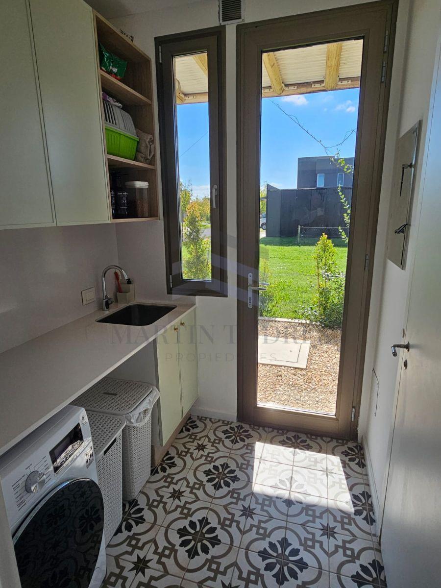 Casa de Diseño en Venta con Pileta, Araucarias, Puertos del Lago, Escobar. Gba Norte - Zonaprop — foto 32