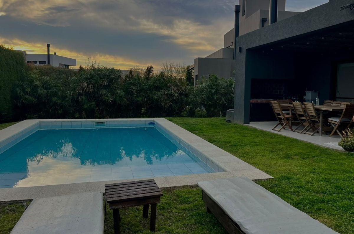 Casa en Alquiler con Pileta en Acacias | Puertos del Lago, Gba Norte - Zonaprop — foto 2