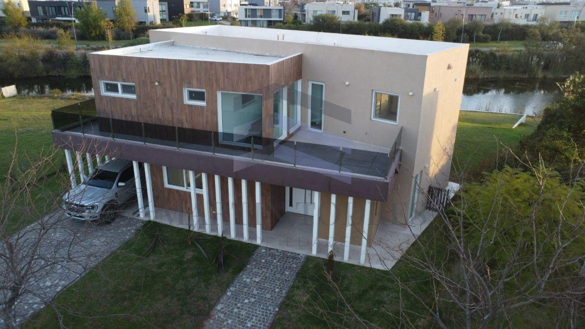 Casa a Estrenar Al Agua con Pileta en Venta | Marinas | Puertos del Lago, Gba Norte - Zonaprop — foto 2