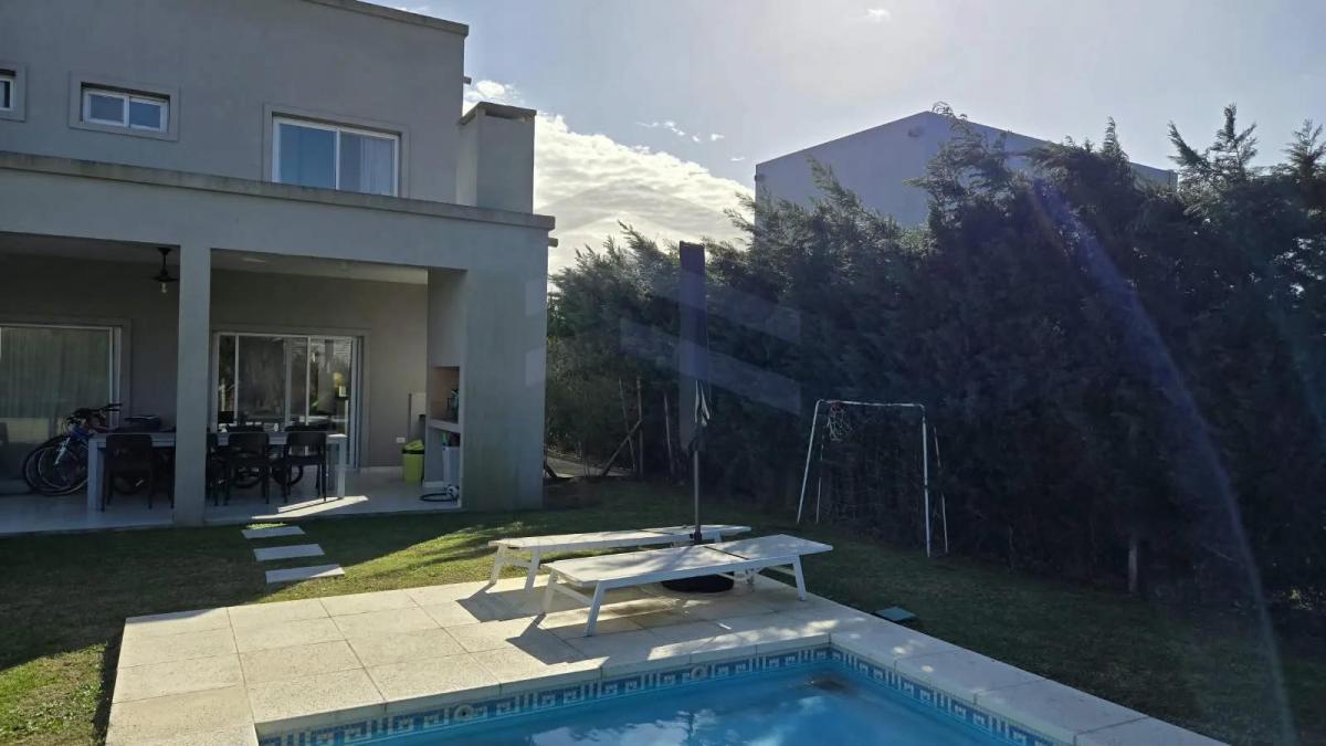 Casa Al Agua con Pileta en Venta y Alquiler en El Cantón Norte, Gba Norte - Zonaprop — foto 32