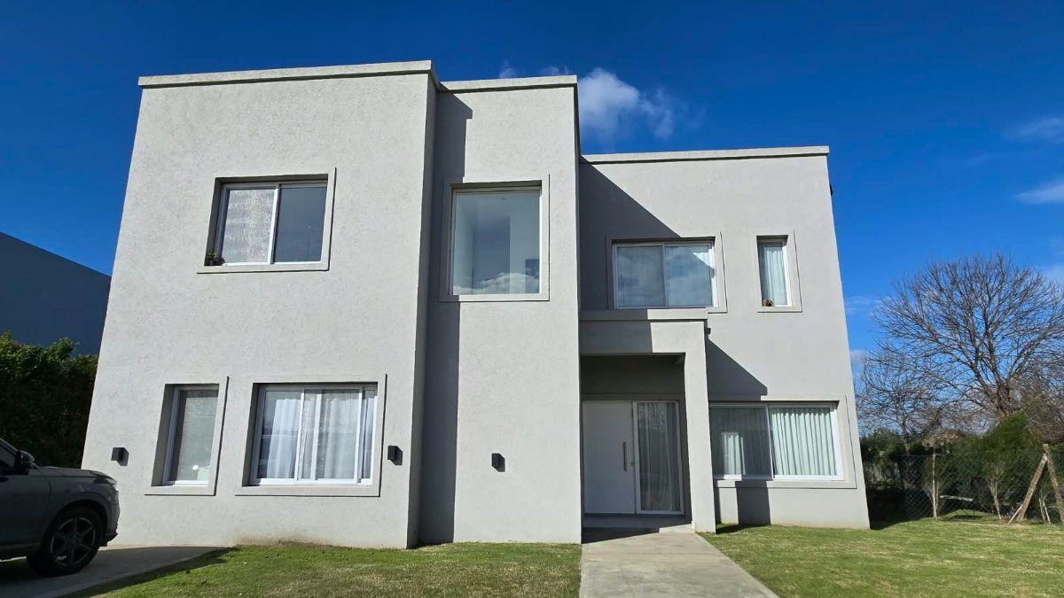 Casa en Alquiler con Pileta en El Cantón, Barrio Puerto, Escobar, Gba Norte - Zonaprop — foto 2