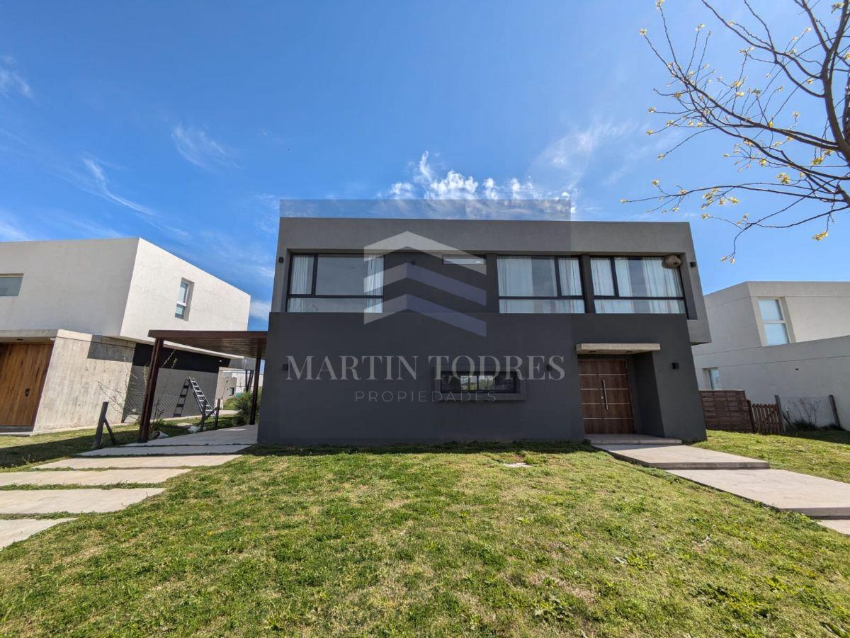 Casa en Venta y Alquiler en Acacias con Pileta, Puertos, Escobar, Gba Norte - Zonaprop — foto 2
